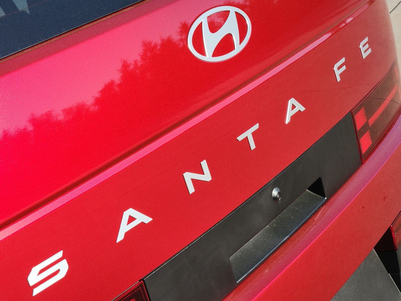 New 2026 R2P Red Hyundai SEL FWD image 8