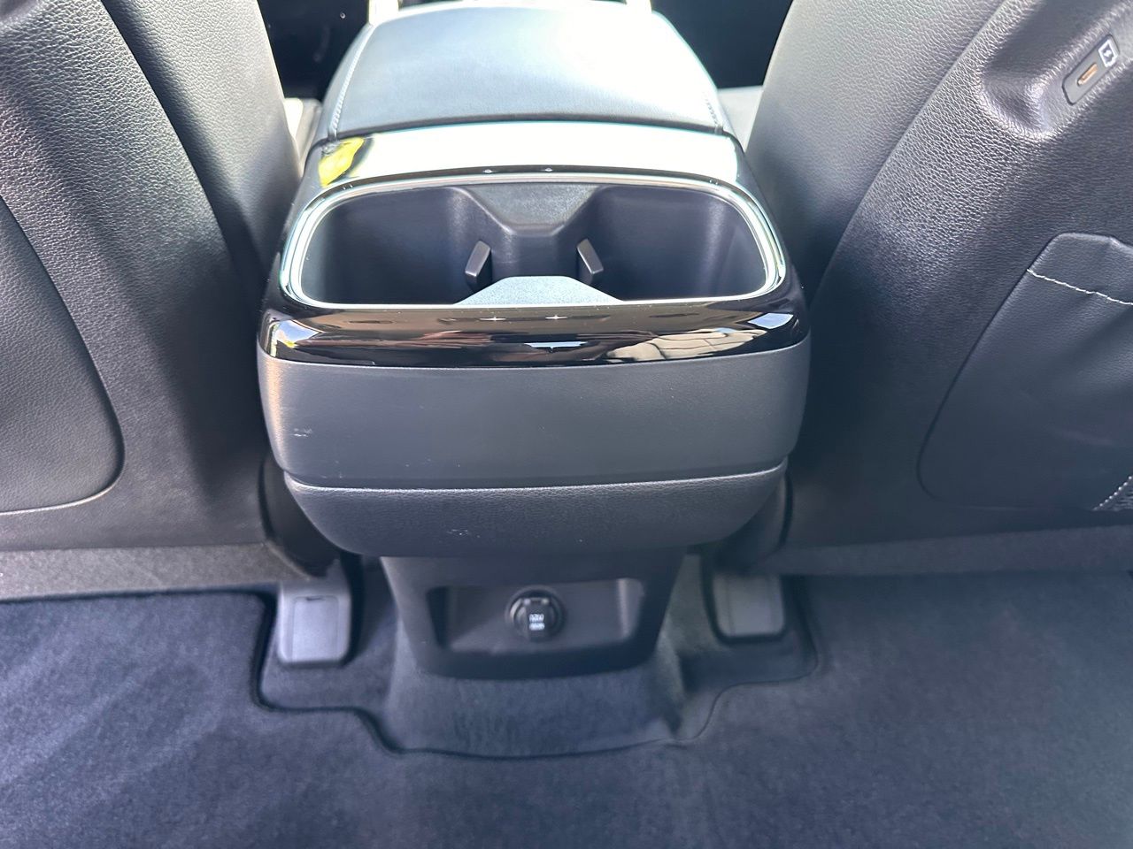 Used 2025 Ebony Black Kia EX image 21