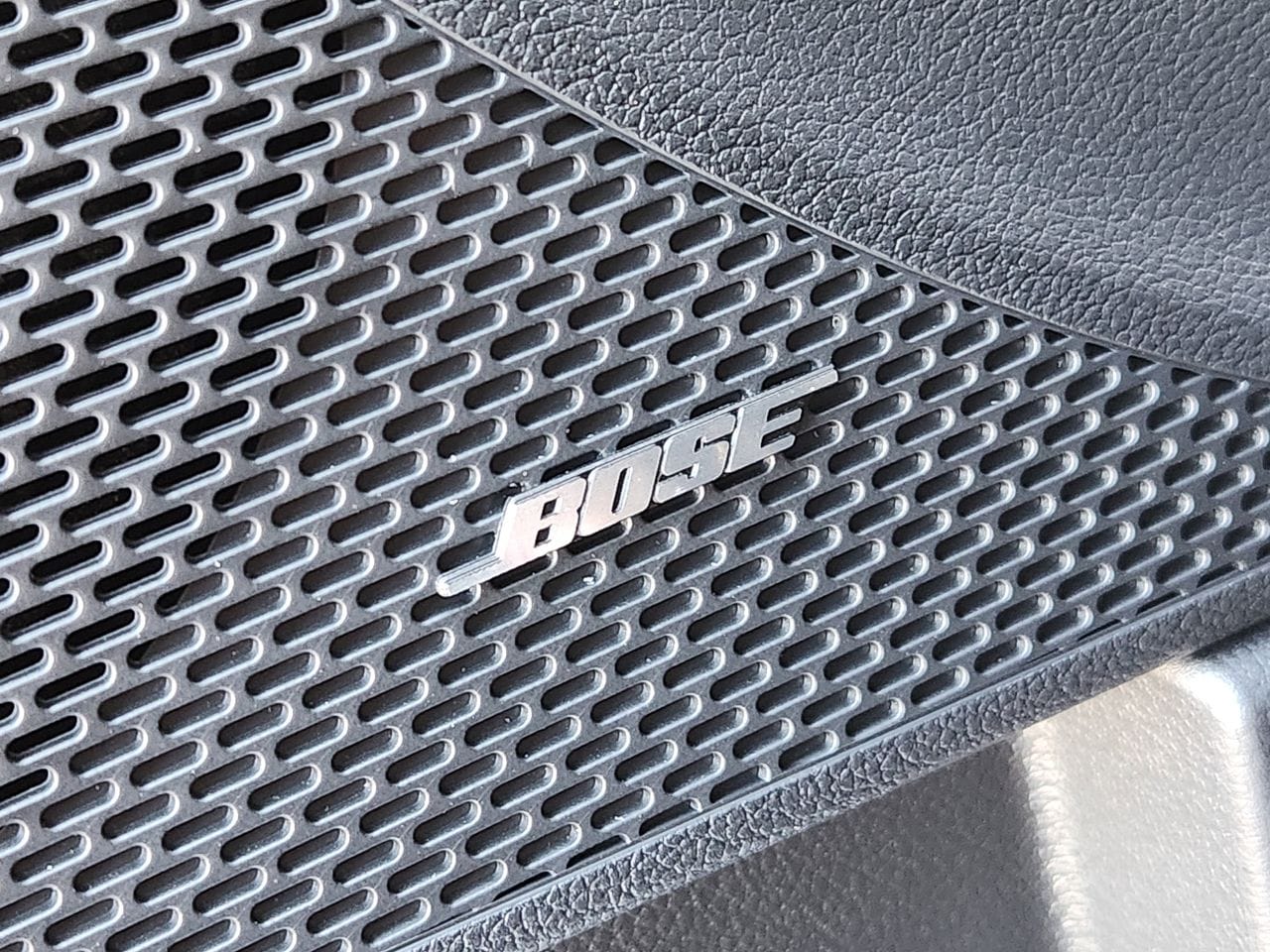 New 2026 W6H White Hyundai Limited image 27