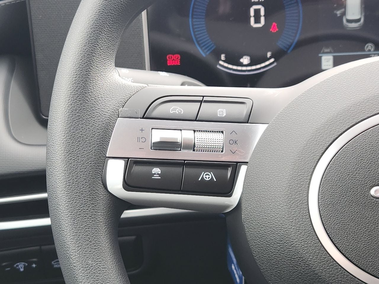 New 2026 W6H White Hyundai SEL FWD image 24