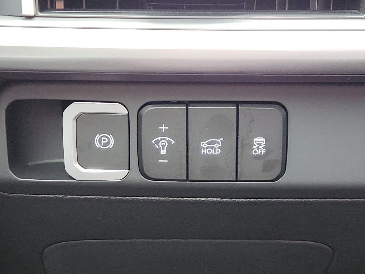 New 2026 Phantom Black Hyundai SE FWD image 20