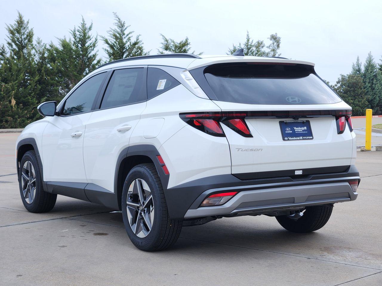 New 2026 W6H White Hyundai SEL FWD image 3