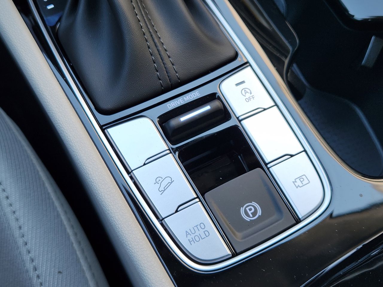 New 2026 NT2 Gray Hyundai SEL FWD image 19