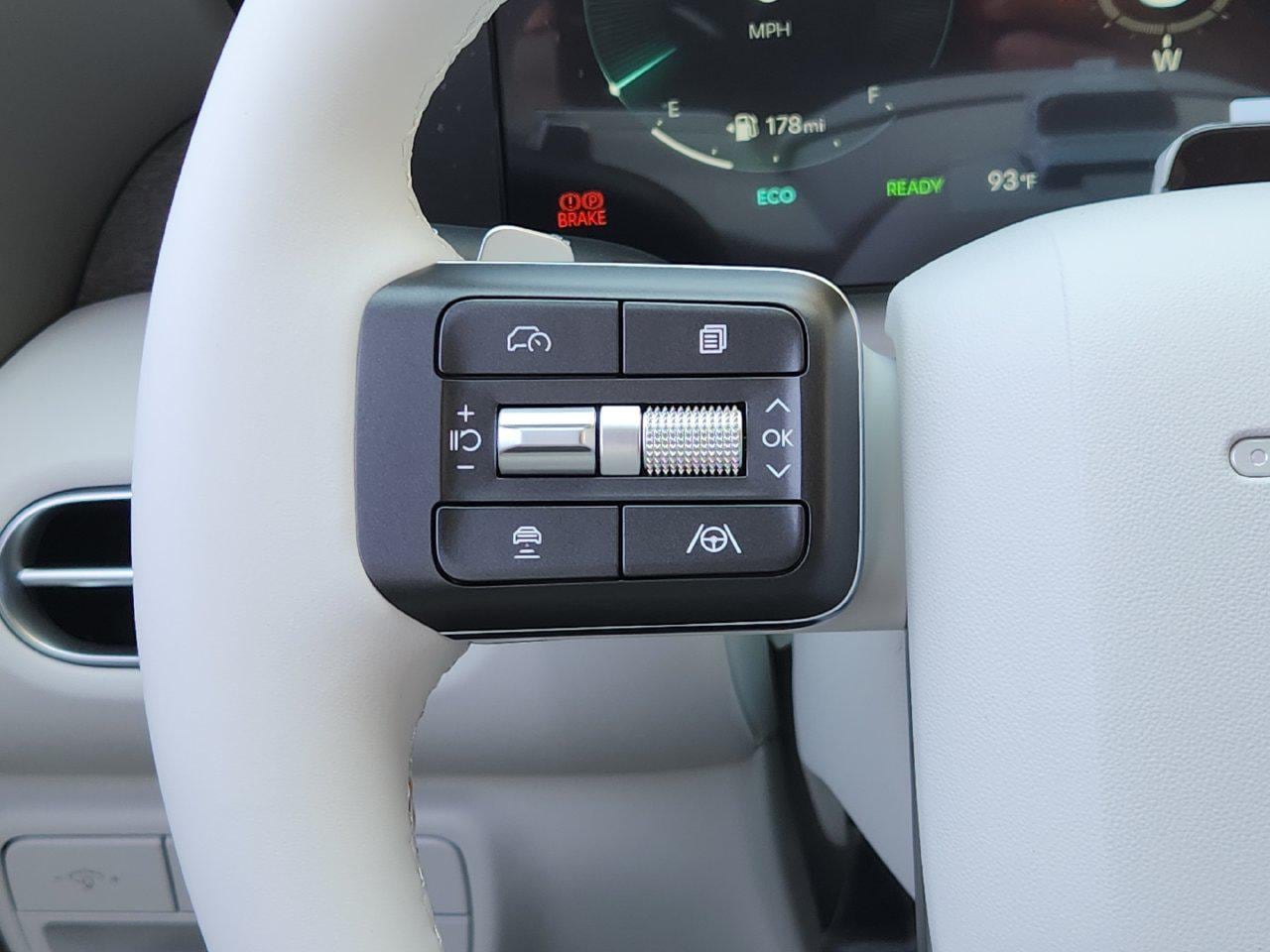 New 2027 Creamy White Pearl Hyundai Limited image 27