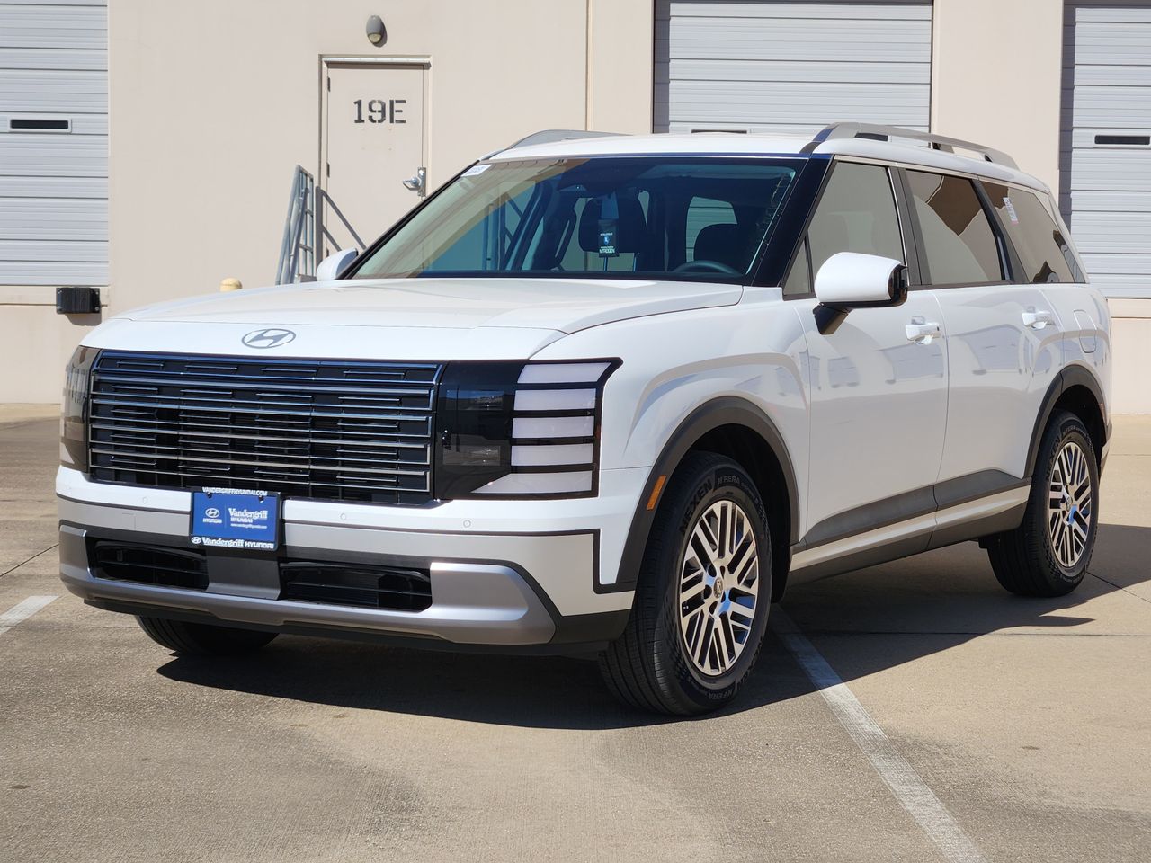 New 2026 WC9 White Hyundai SEL FWD image 2