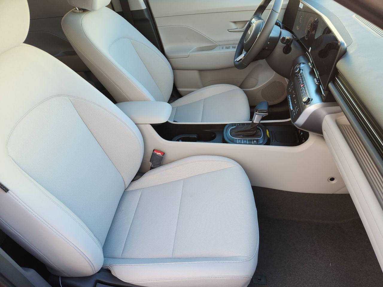 New 2026 R2P Red Hyundai SEL Sport FWD image 10