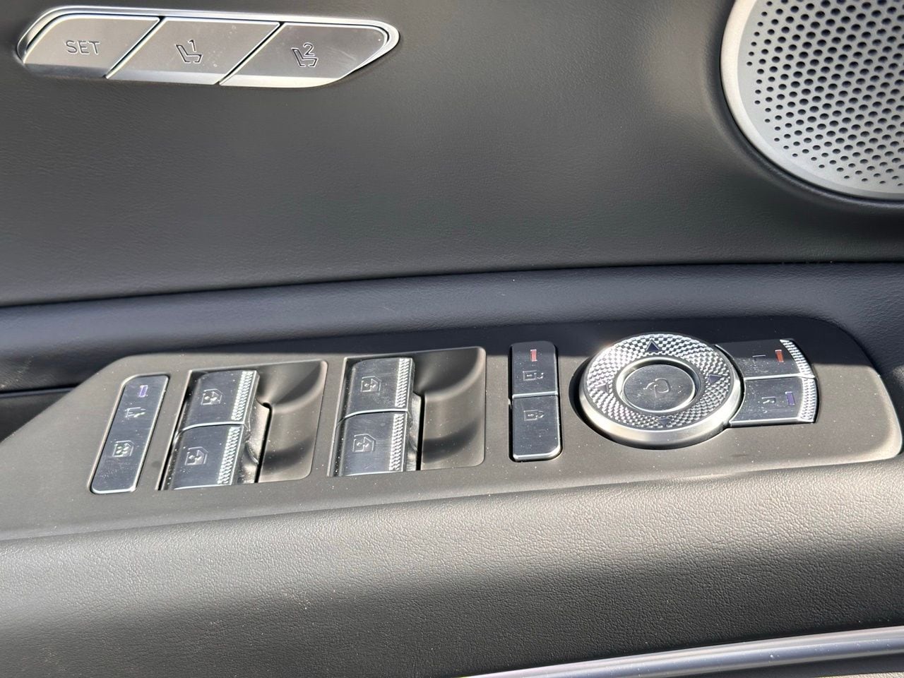 Used 2026 Alta White Genesis 3.5T e-SC image 29