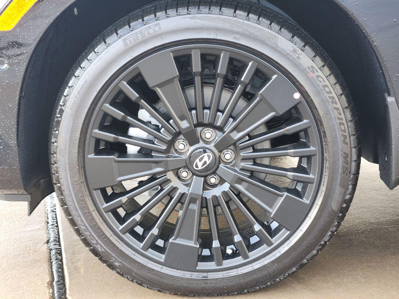 New 2026 W6H White Hyundai Calligraphy image 7