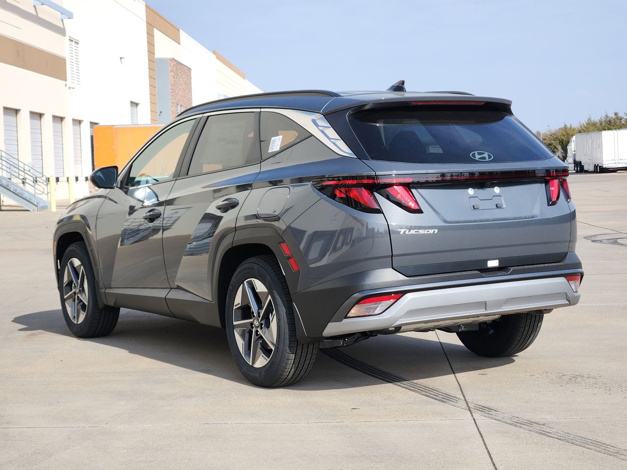 New 2026 PE2 Gray Hyundai SEL FWD image 3