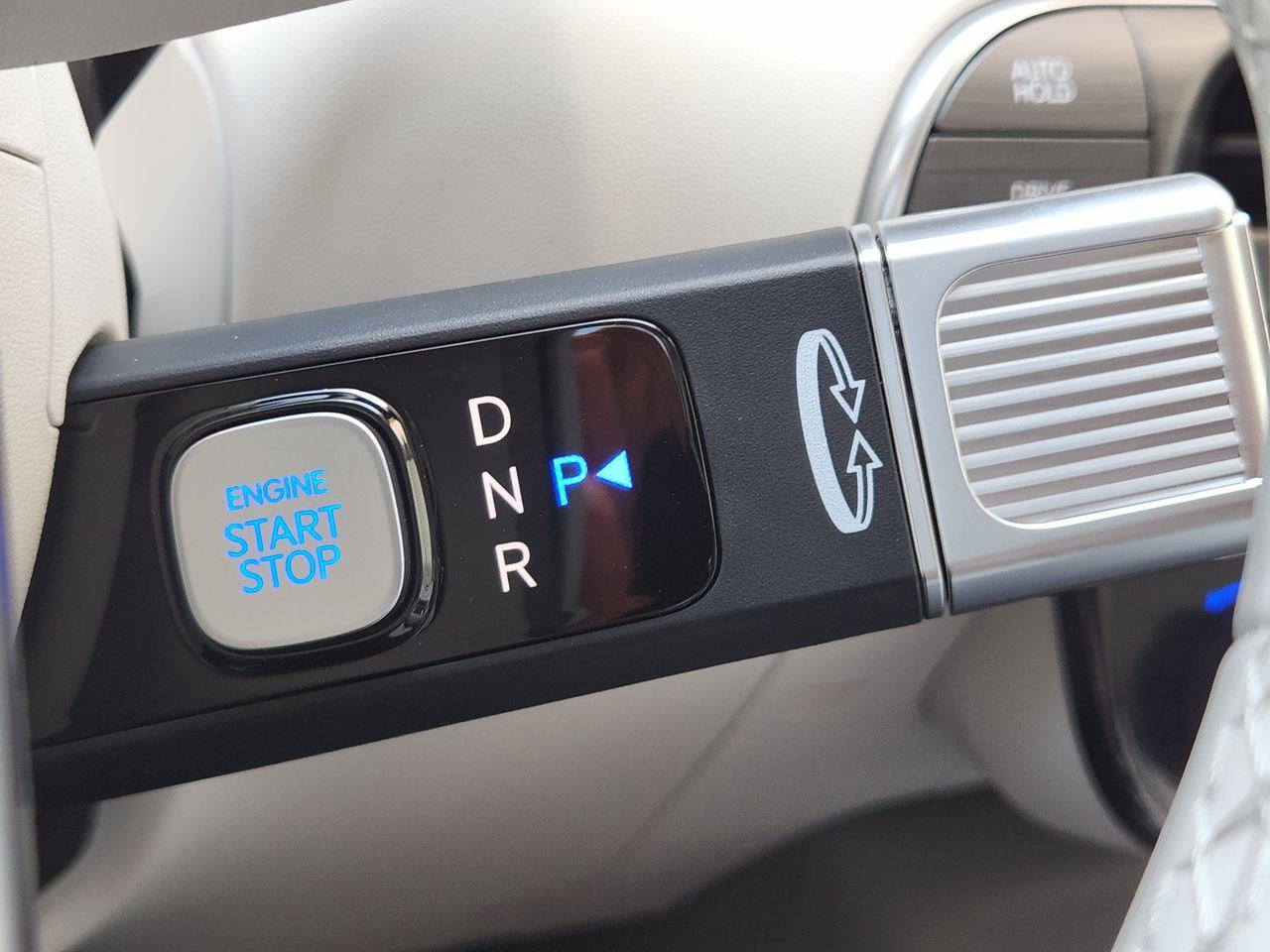 New 2027 Creamy White Pearl Hyundai SEL FWD image 17