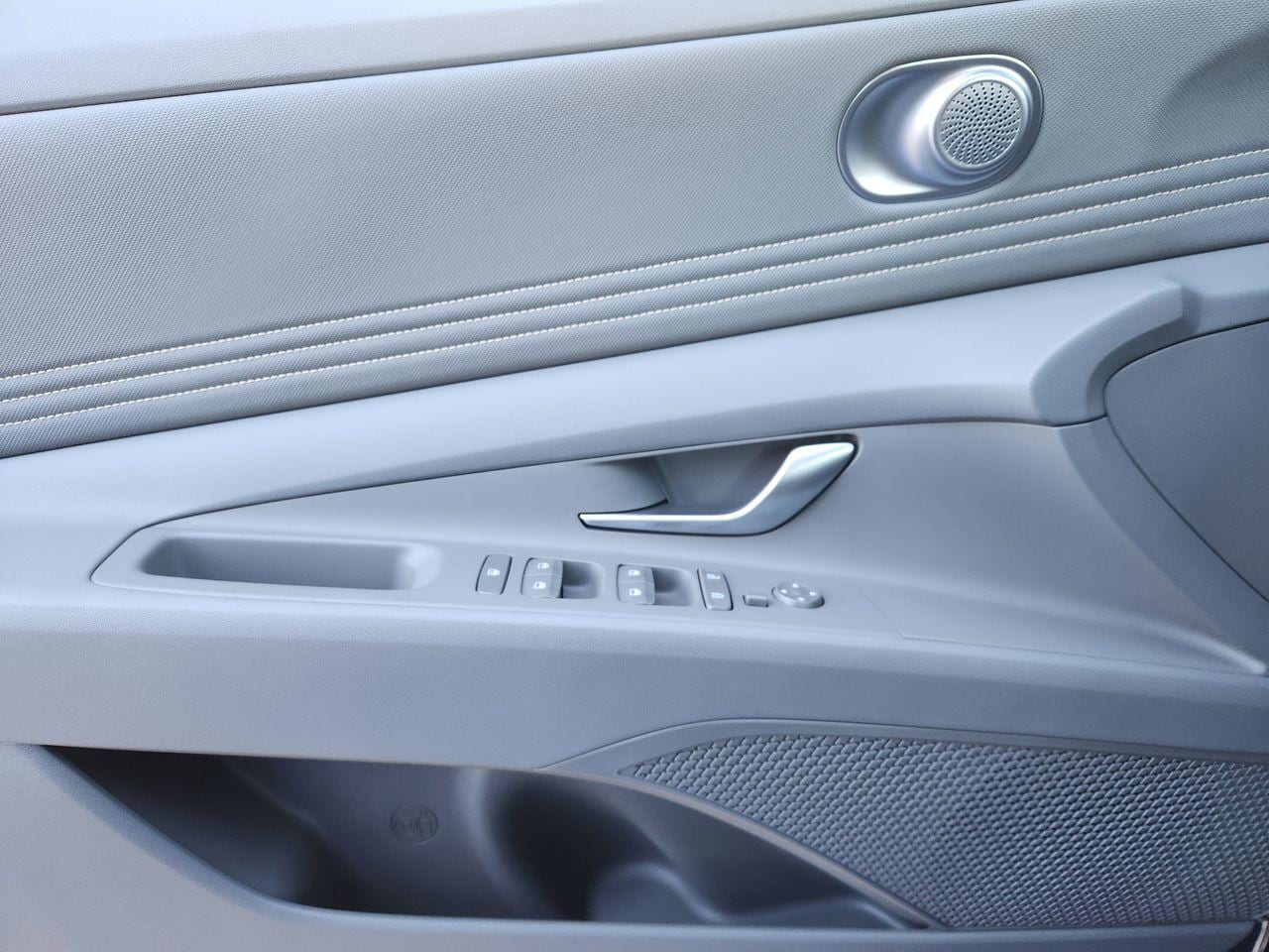 New 2026 YP5 Blue Hyundai SEL Sport Premium image 22