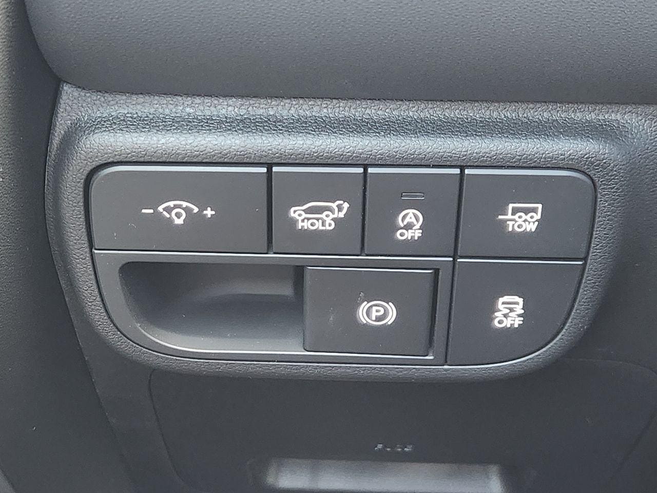 New 2026 Creamy White Pearl Hyundai SEL FWD image 19
