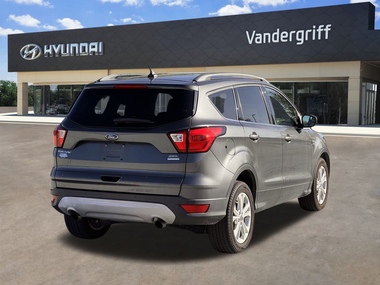 2019 Ford Escape SEL photo 2