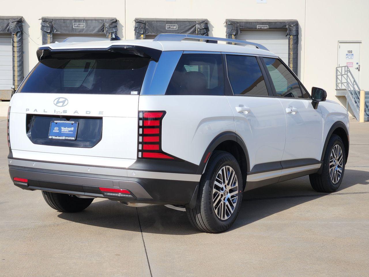 New 2026 WC9 White Hyundai SEL FWD image 4