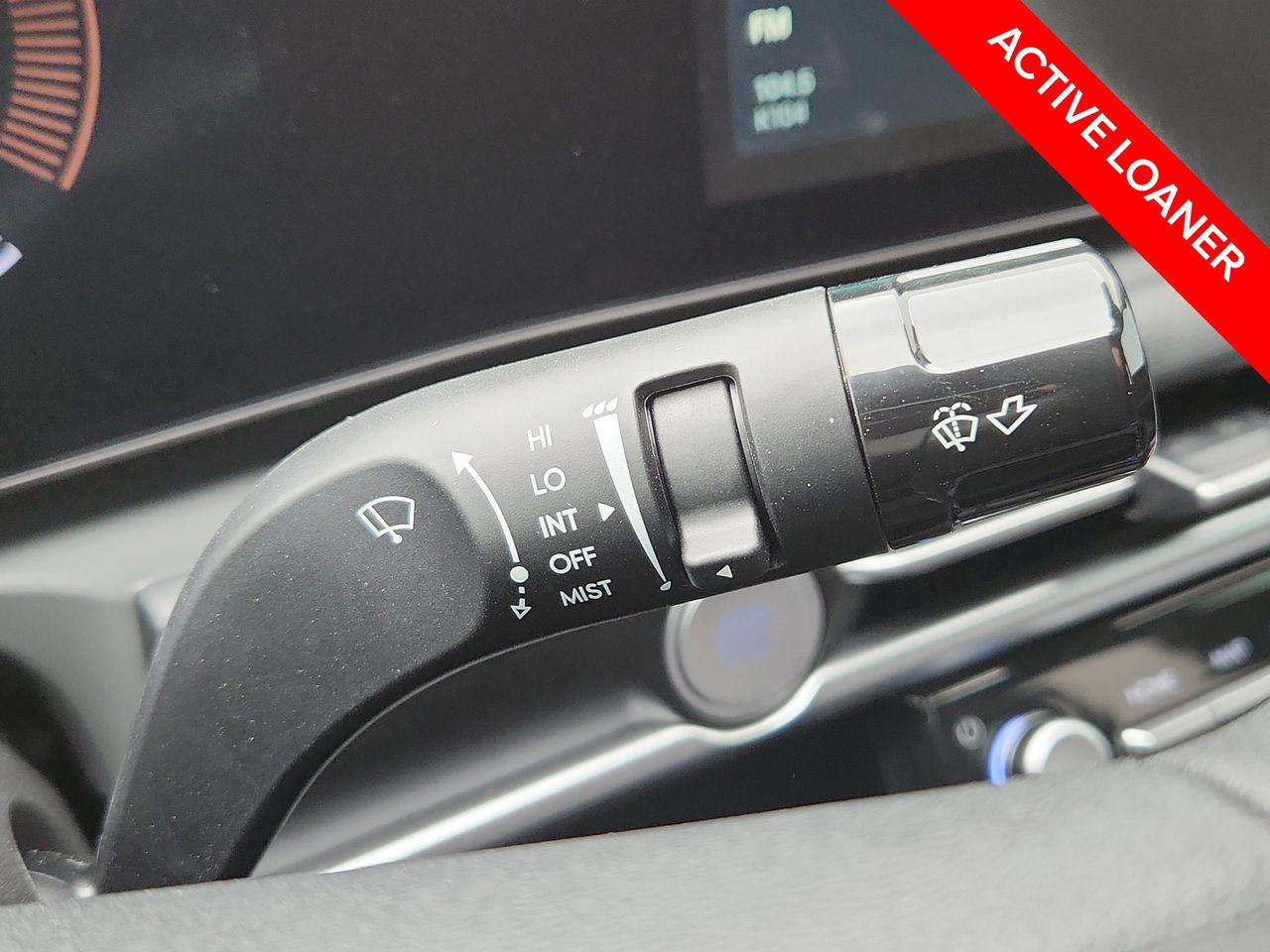 New 2026 SAW White Hyundai SE FWD image 29