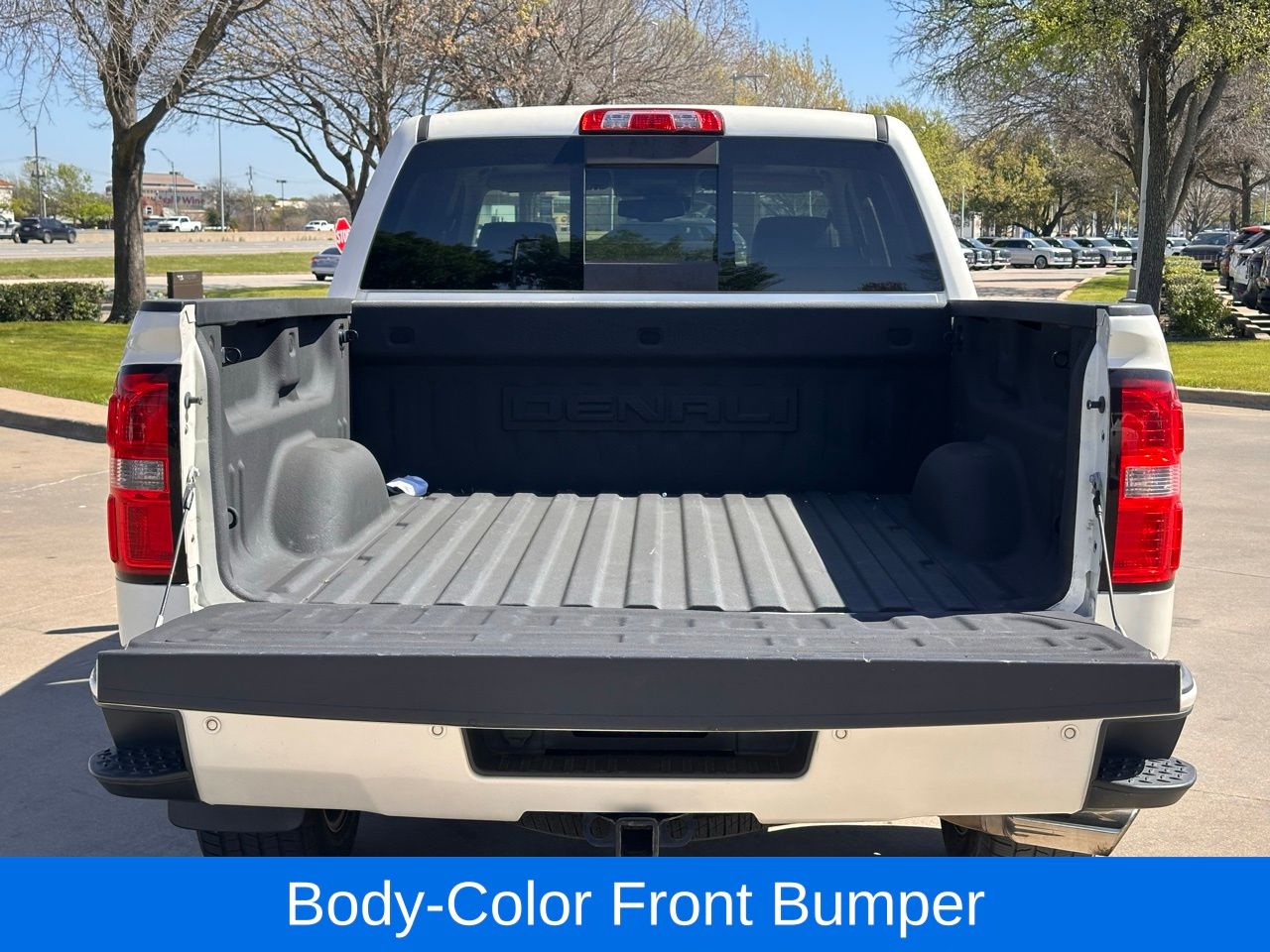 Used 2015 White Diamond Tricoat GMC Denali image 16