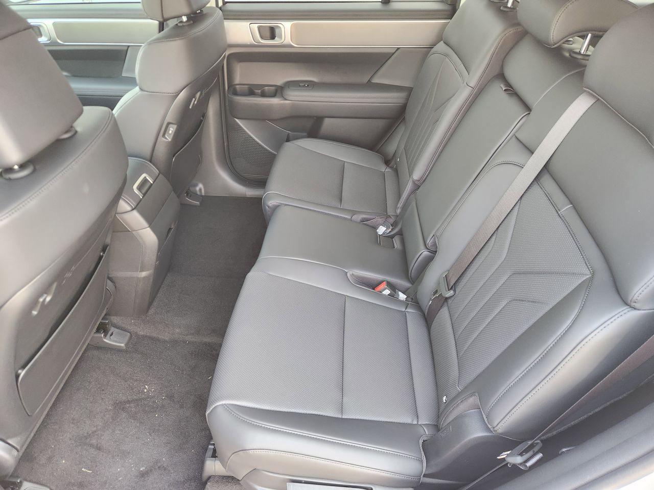 New 2026 W6H White Hyundai SEL image 28