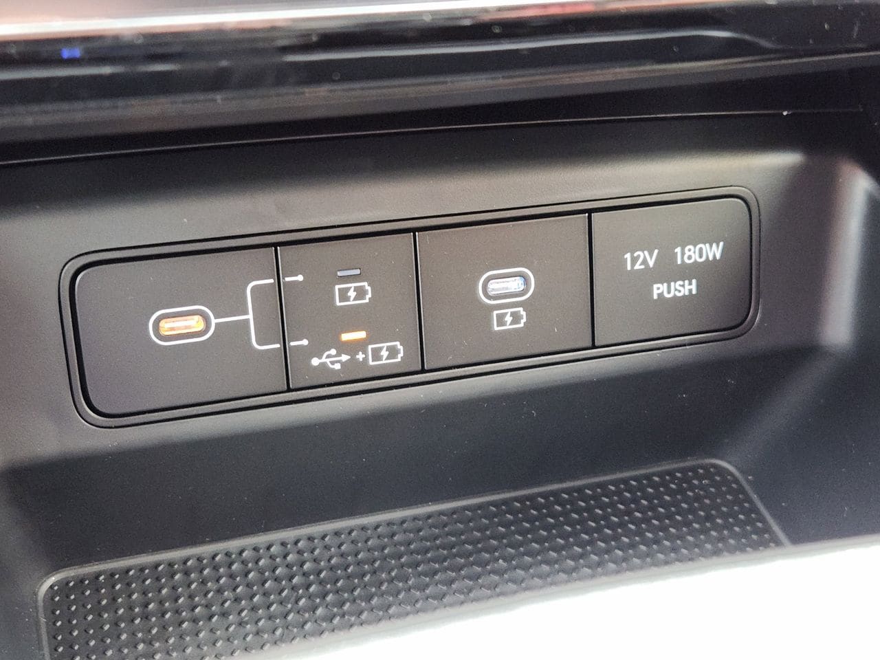 New 2026 S3B Black Hyundai SEL FWD image 17