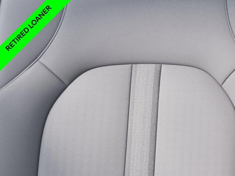 New 2025 W6H White Hyundai SE image 18