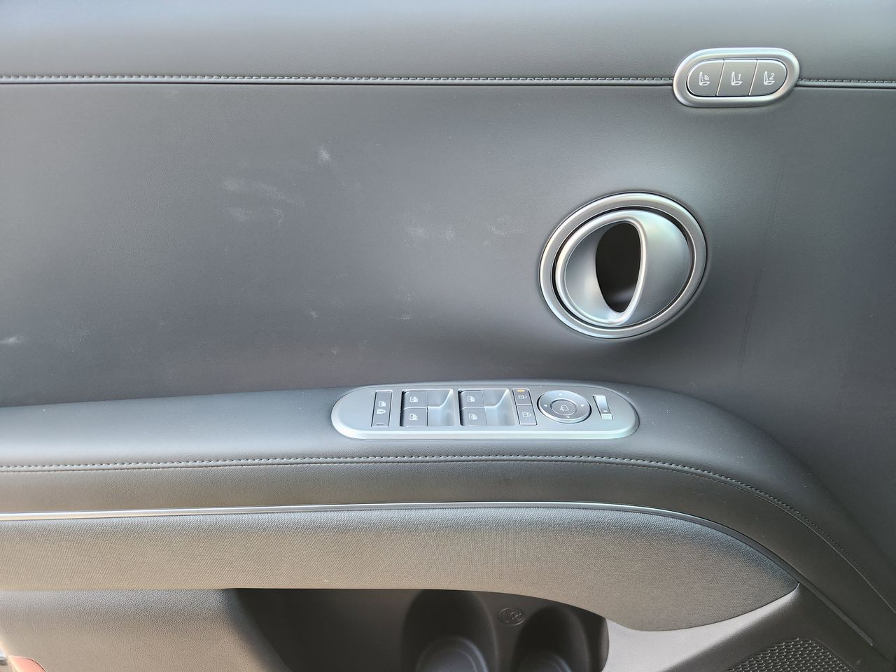 New 2026 A2B Black Hyundai Calligraphy image 23