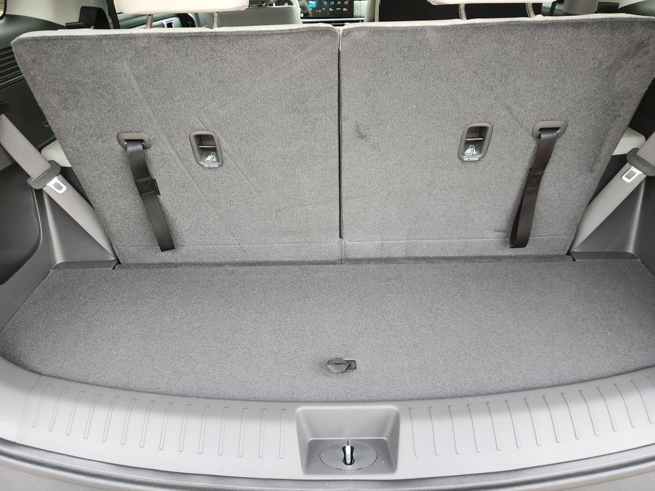 New 2026 Ecotronic Gray Hyundai SEL FWD image 29