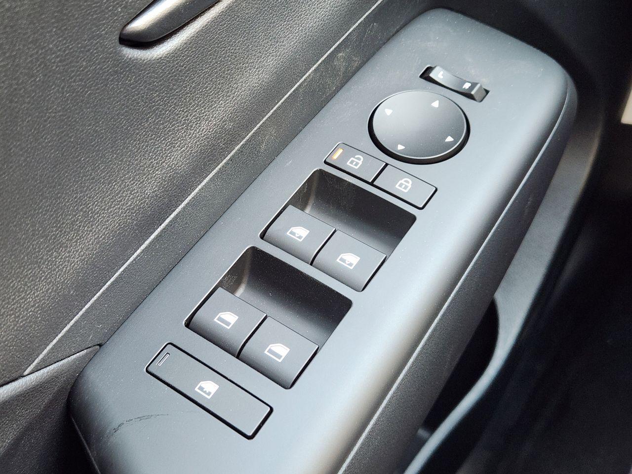 New 2026 C5G Gray Hyundai SEL Sport FWD image 21