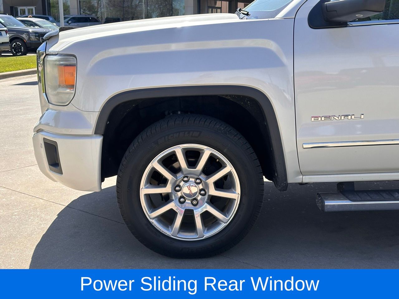 Used 2015 White Diamond Tricoat GMC Denali image 10