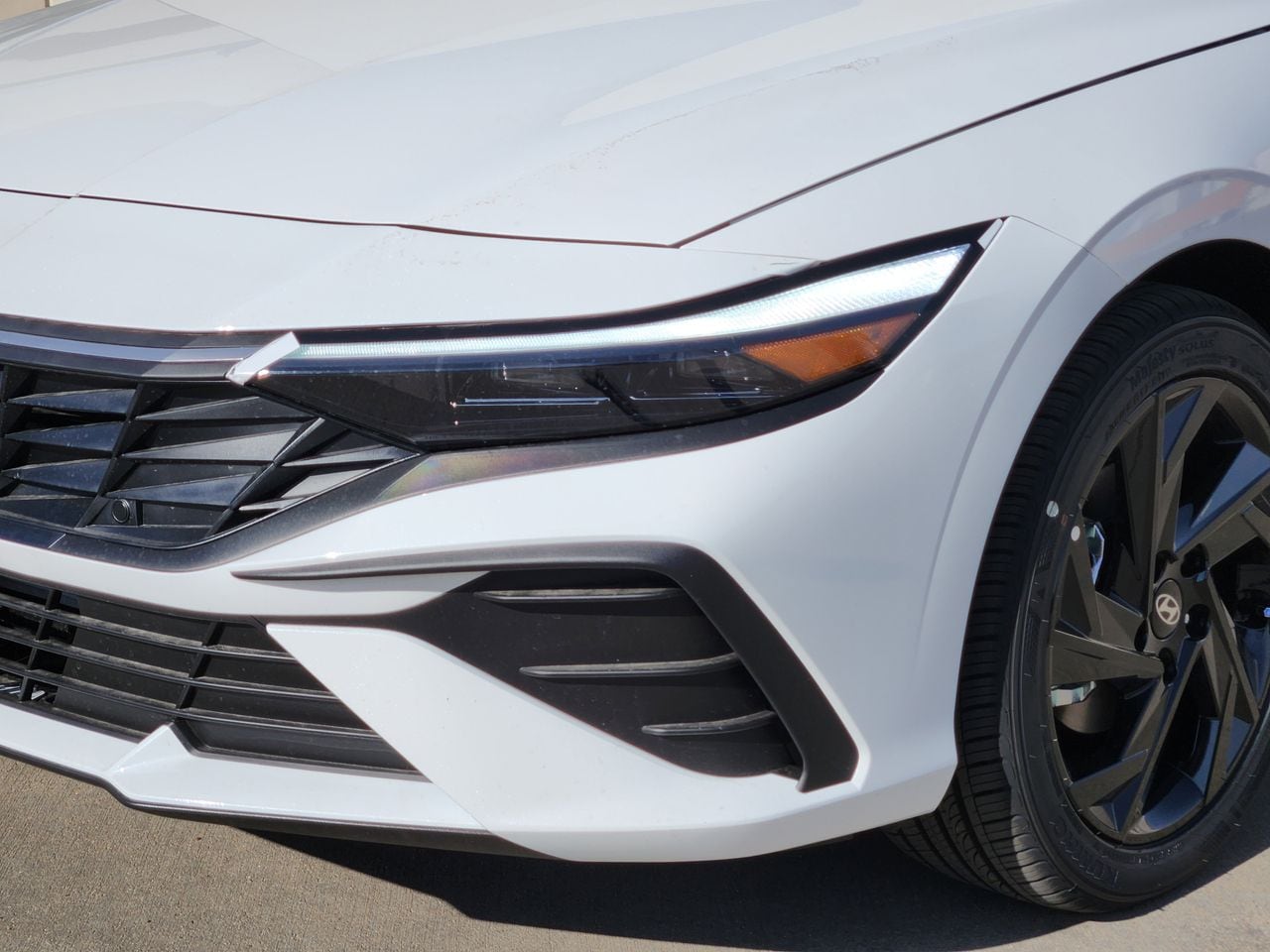 New 2026 W6H White Hyundai SEL Sport image 6