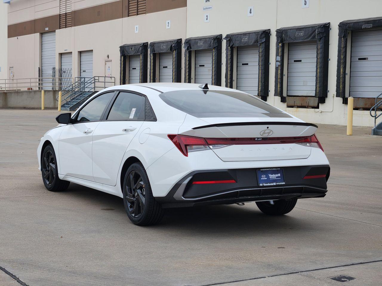 New 2026 W6H White Hyundai SEL Sport image 3