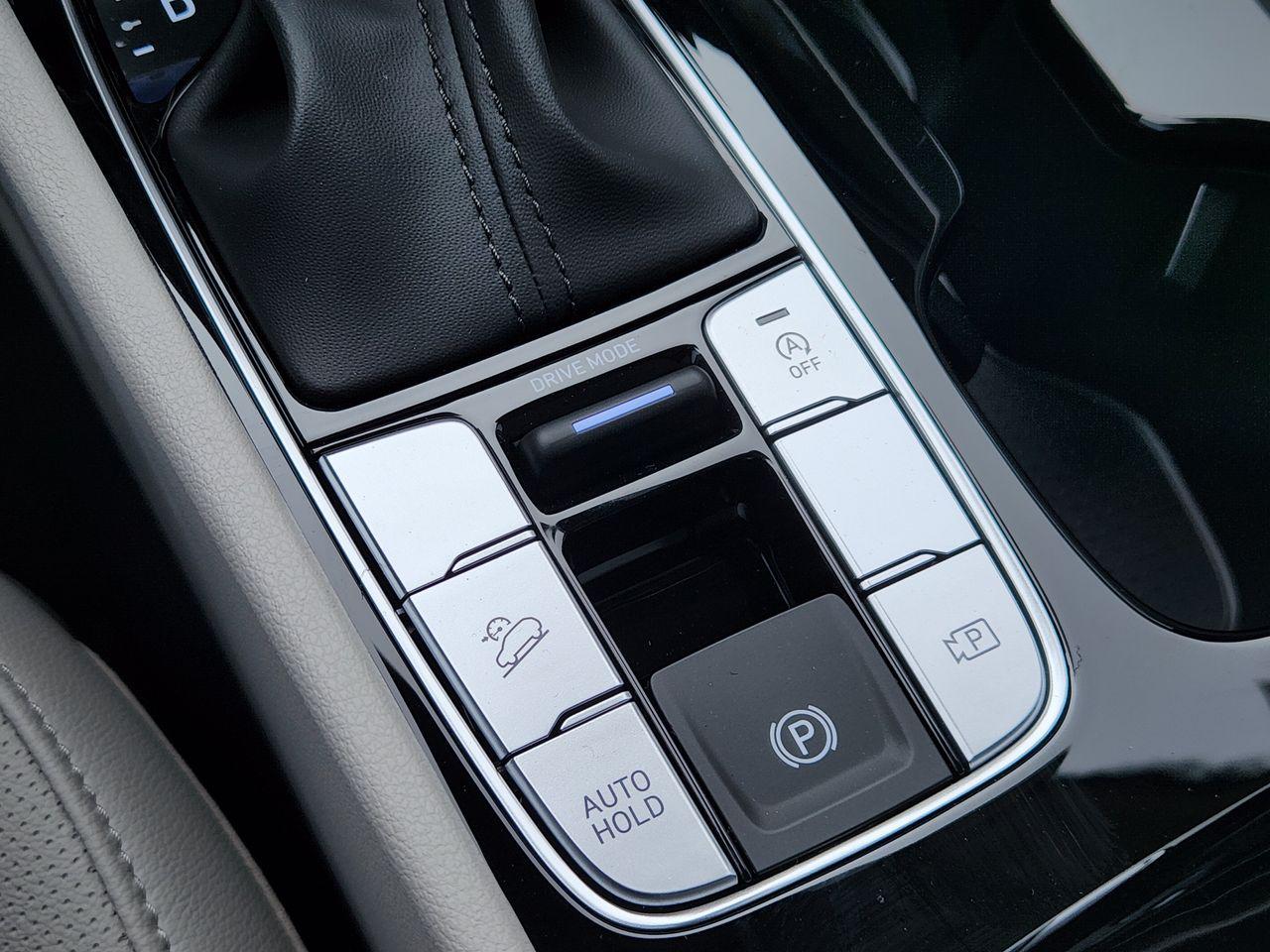 New 2026 Phantom Black Hyundai SEL Plus FWD image 19