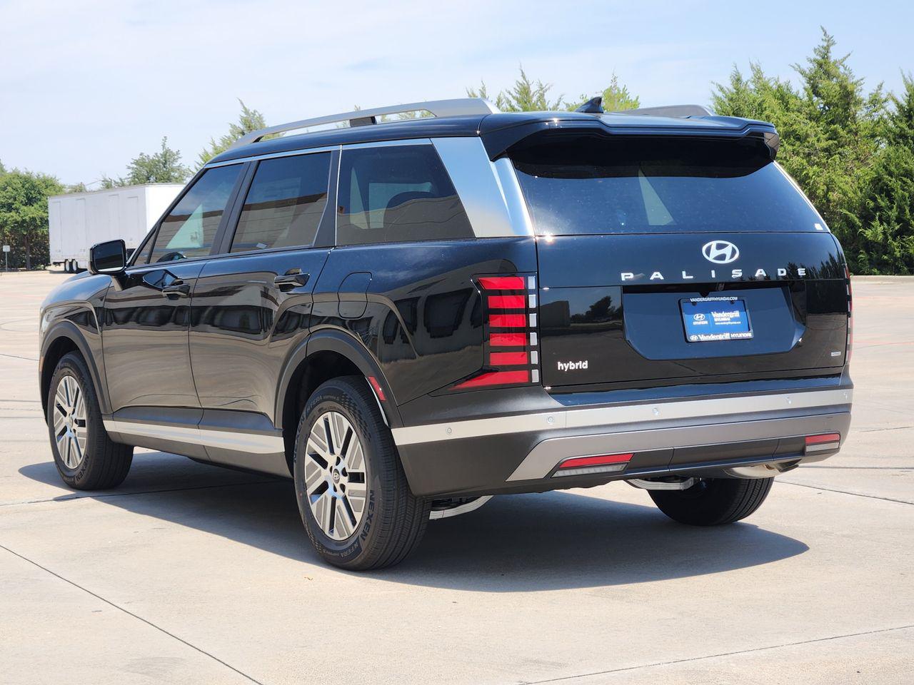 New 2027 Abyss Black Pearl Hyundai SEL Premium 8P image 3