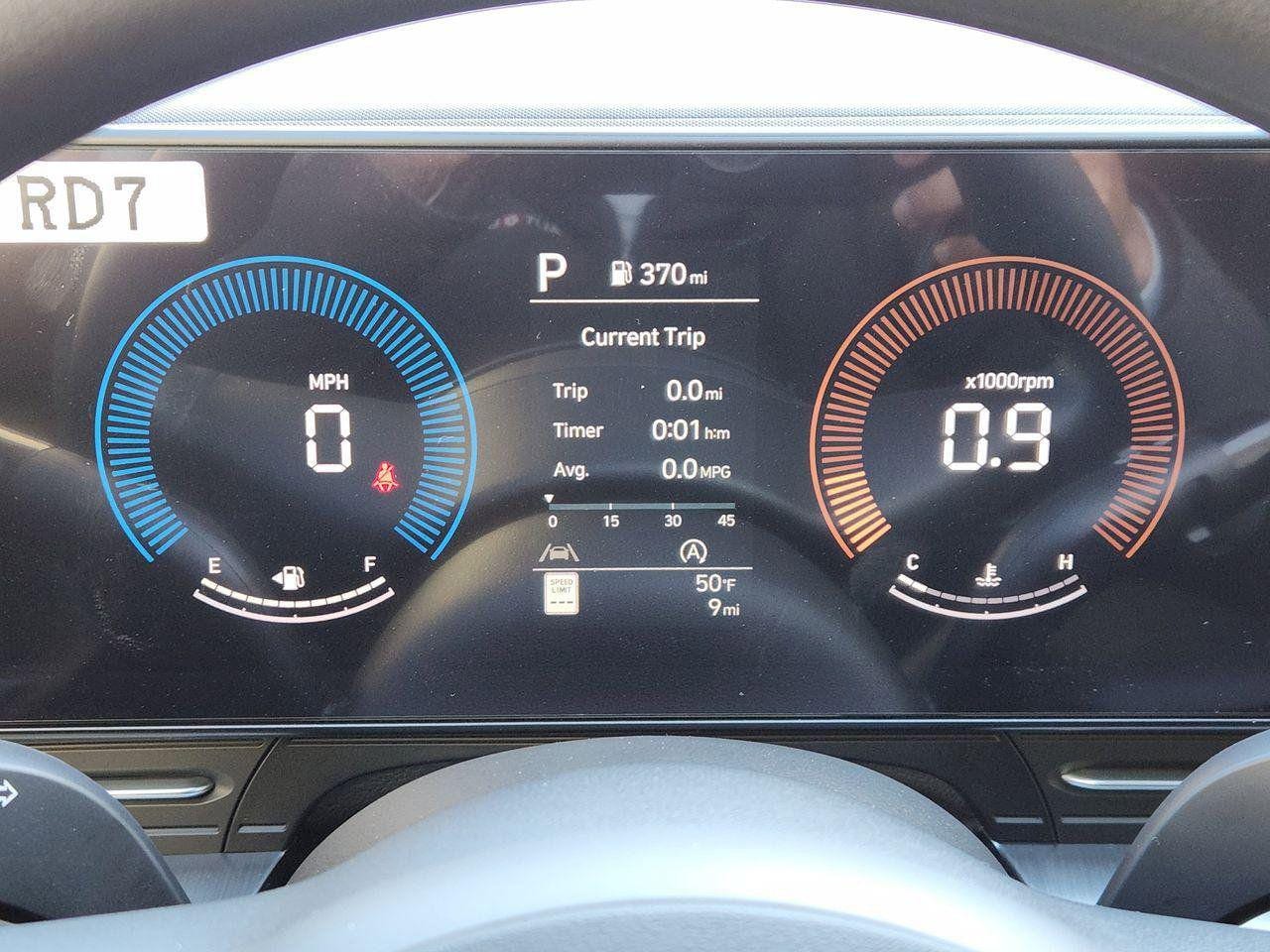 New 2026 C5G Gray Hyundai SE FWD image 12