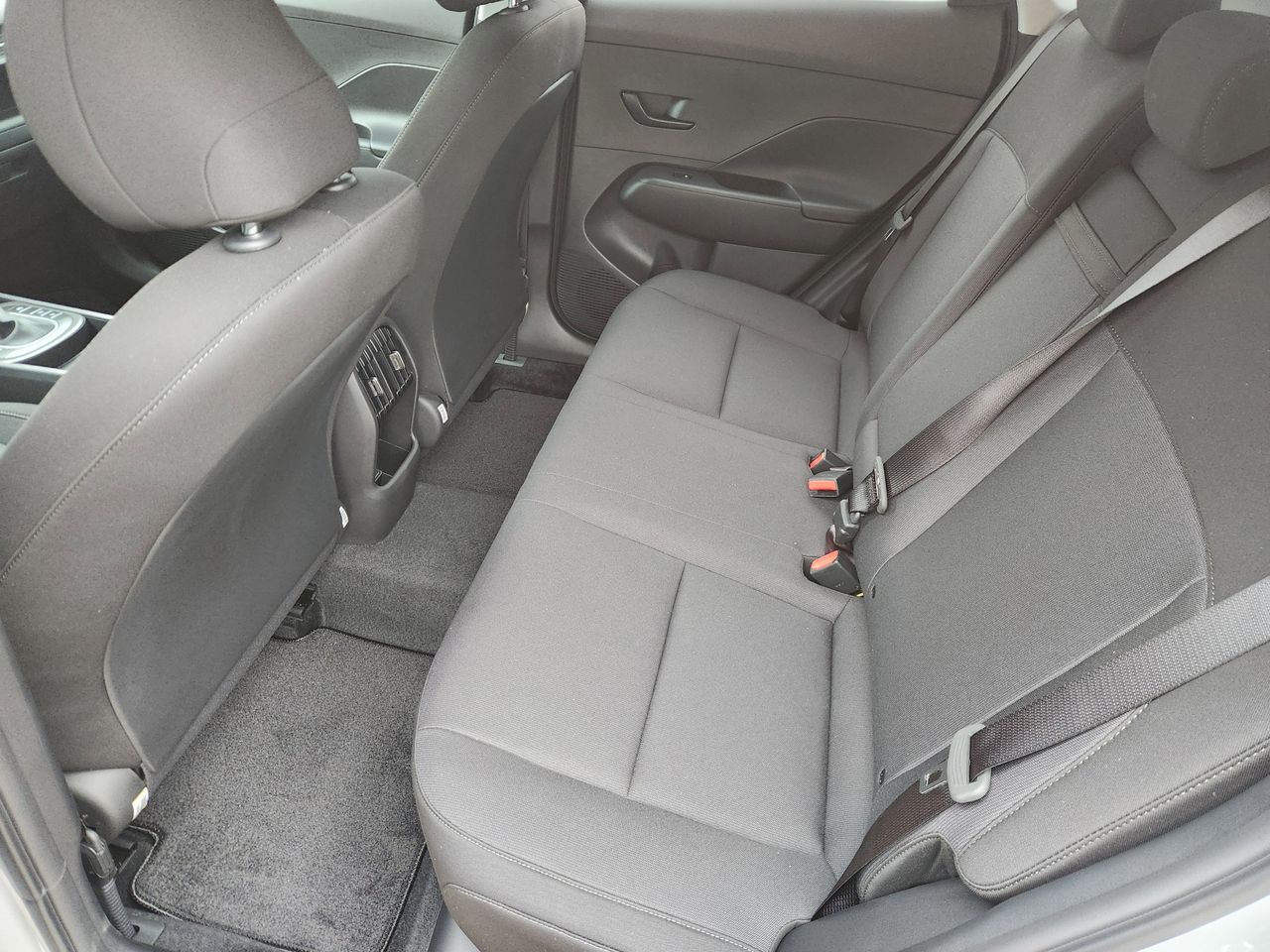 New 2026 C5G Gray Hyundai SEL Sport FWD image 28