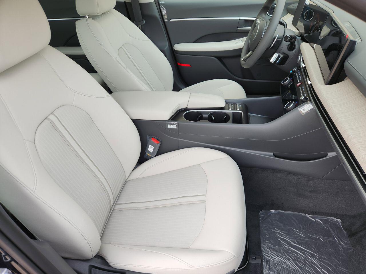 New 2026 Carbon Blue Hyundai Blue image 11