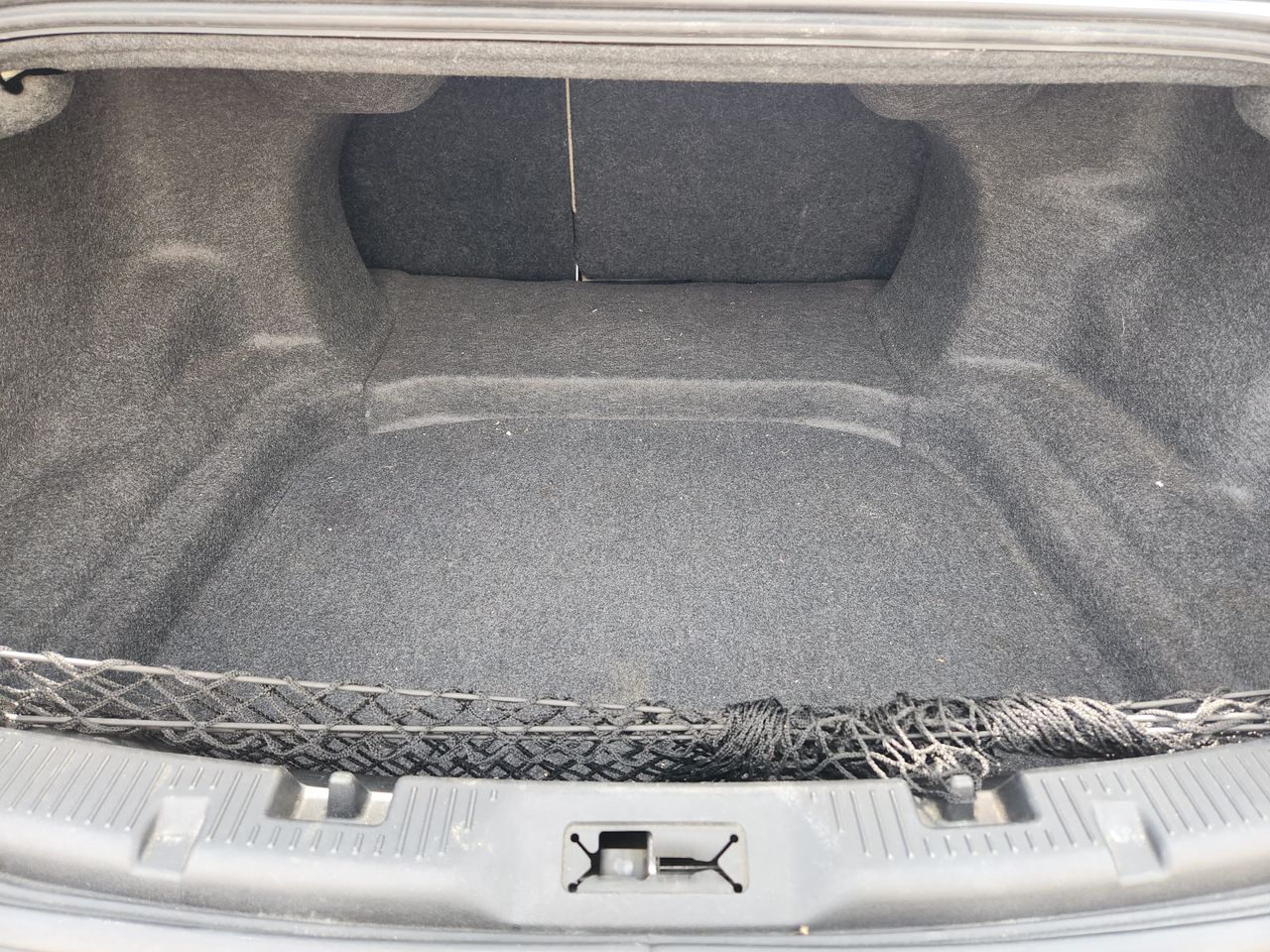 Used 2010 Tuxedo Black Ford Limited image 30