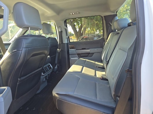 Used 2022 Oxford White Ford Lariat image 16