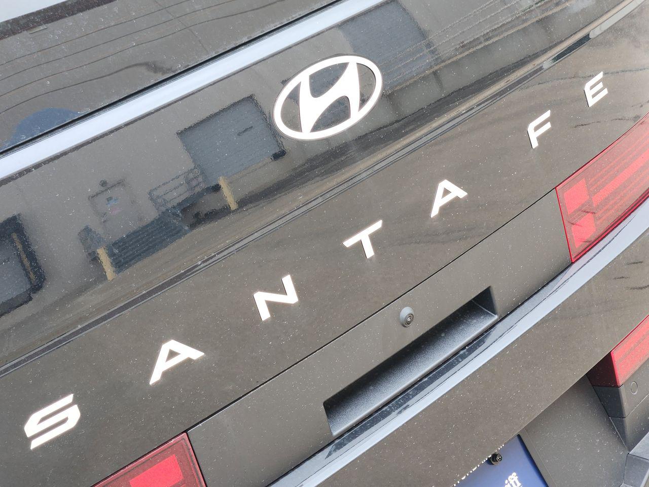 New 2026 Phantom Black Hyundai SE FWD image 8