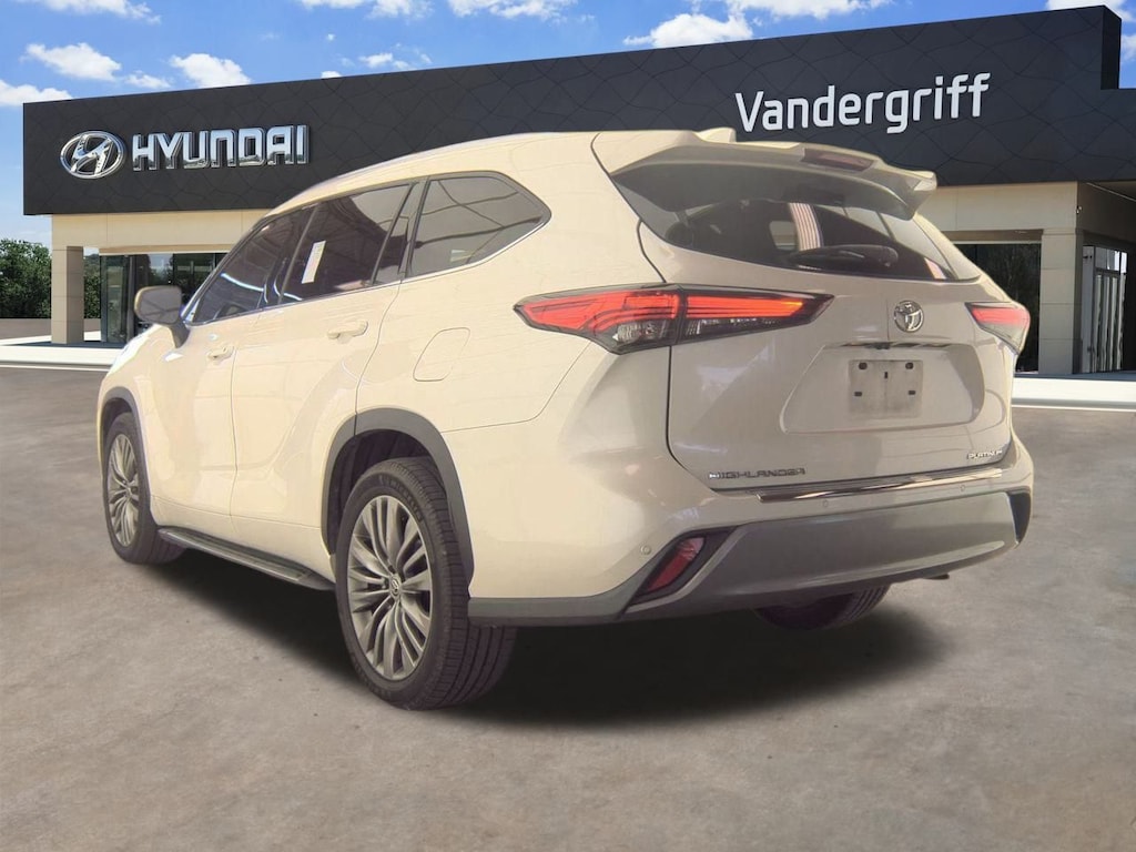 Used 2020 Toyota Highlander Platinum SUV