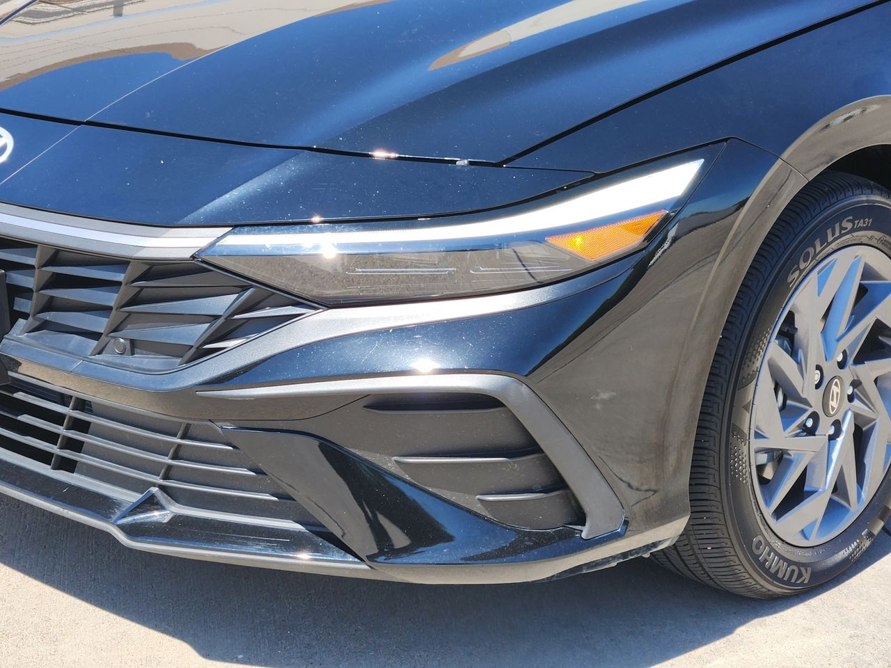 Certified Used 2024 Abyss Black Hyundai Blue image 6