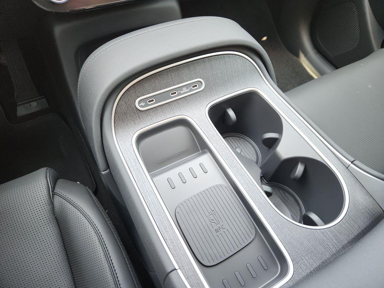 New 2027 Shimmering Silver Hyundai SEL Premium FWD image 18