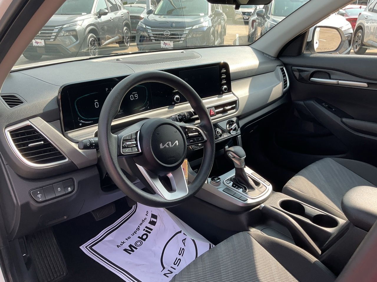 Used 2026 Clear White Black Roof Kia LX image 27