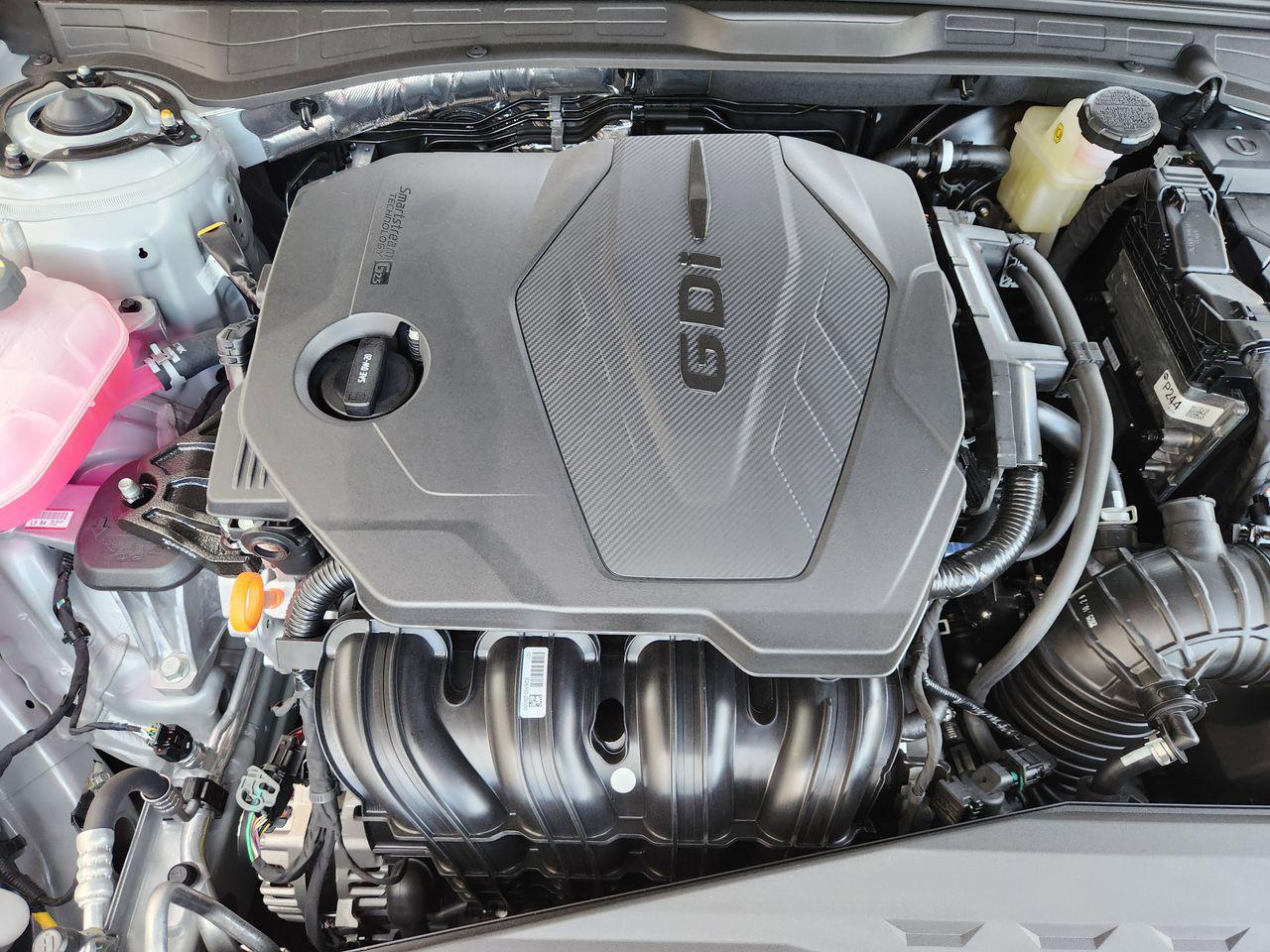 New 2026 T4A Silver Hyundai SEL Sport image 30