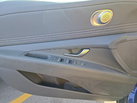 Used 2025 Intense Blue Hyundai SEL Sport image 13