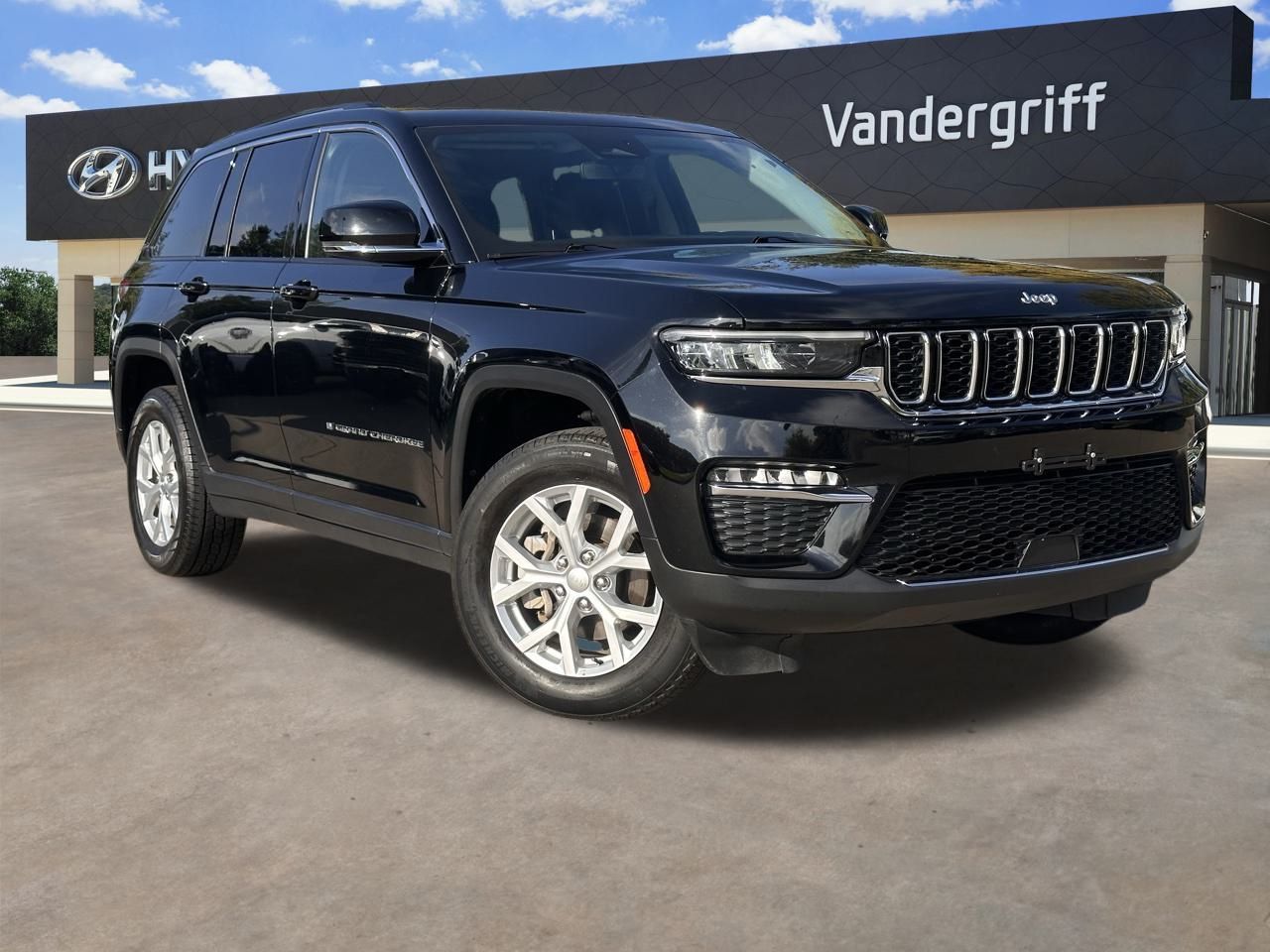 2023 Jeep Grand Cherokee Limited's photo