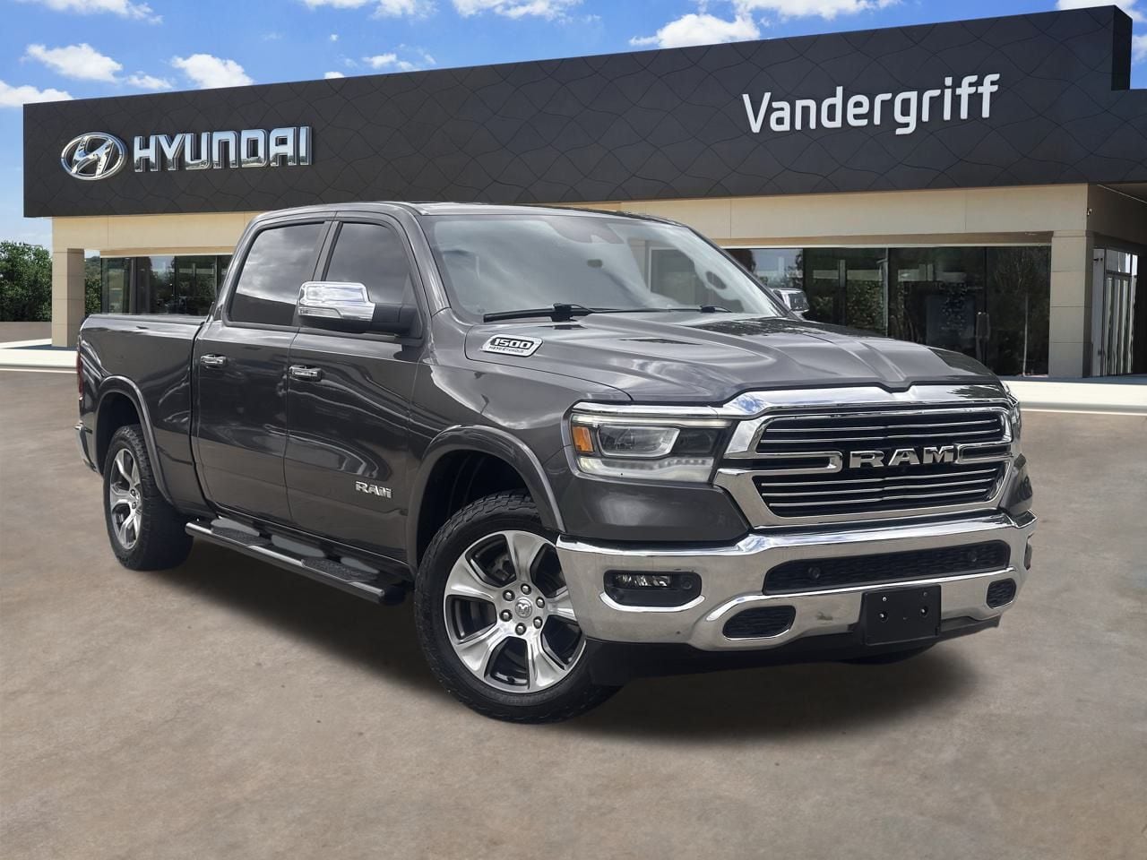 2022 RAM Ram 1500 Pickup Laramie's photo