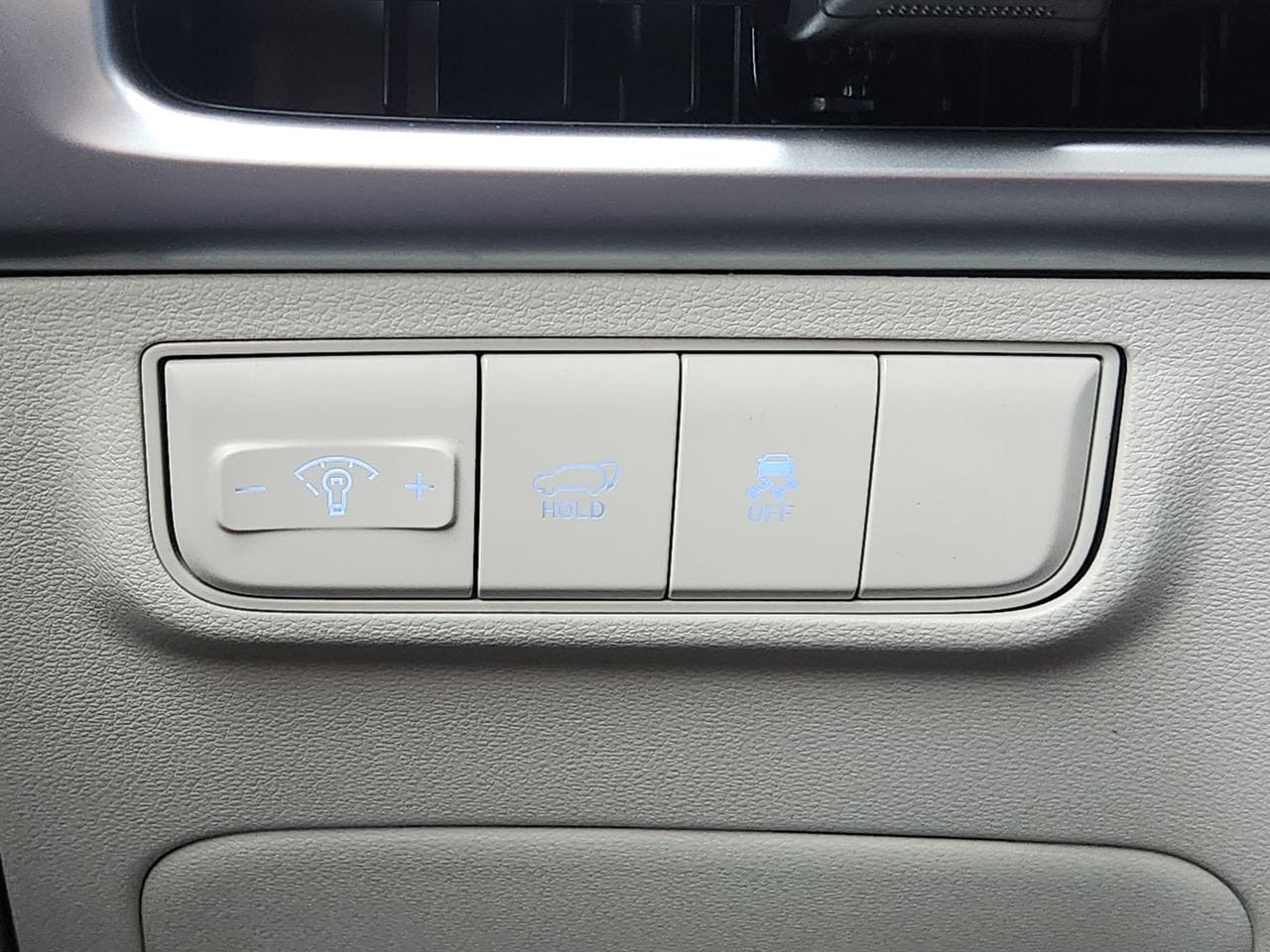 New 2026 W6H White Hyundai SEL FWD image 20