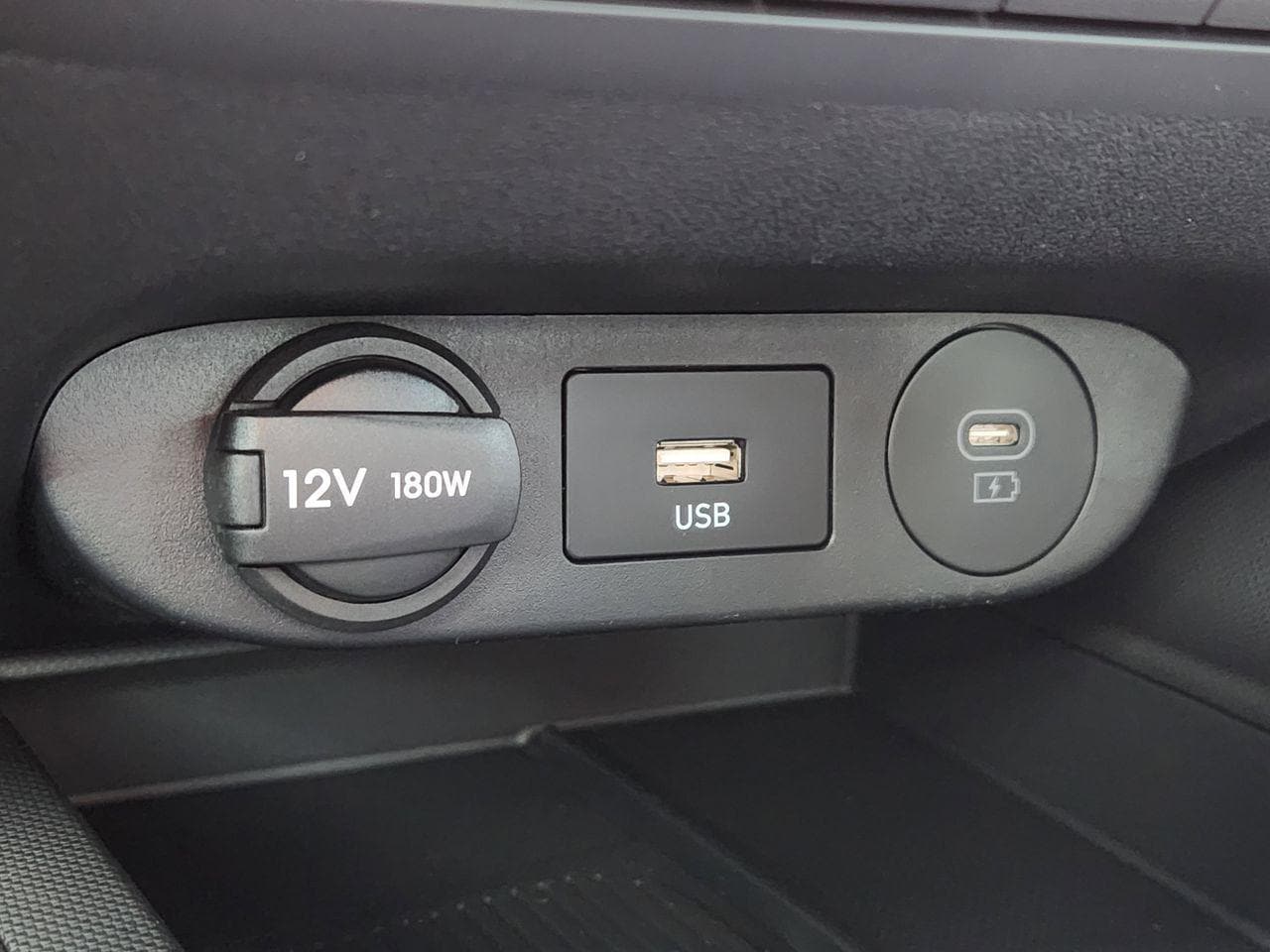 New 2026 A2B Black Hyundai SEL Sport Premium image 17