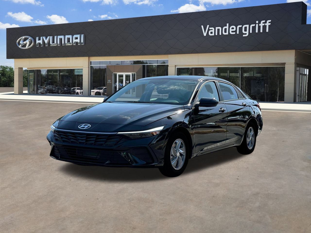 2025 Hyundai Elantra SE