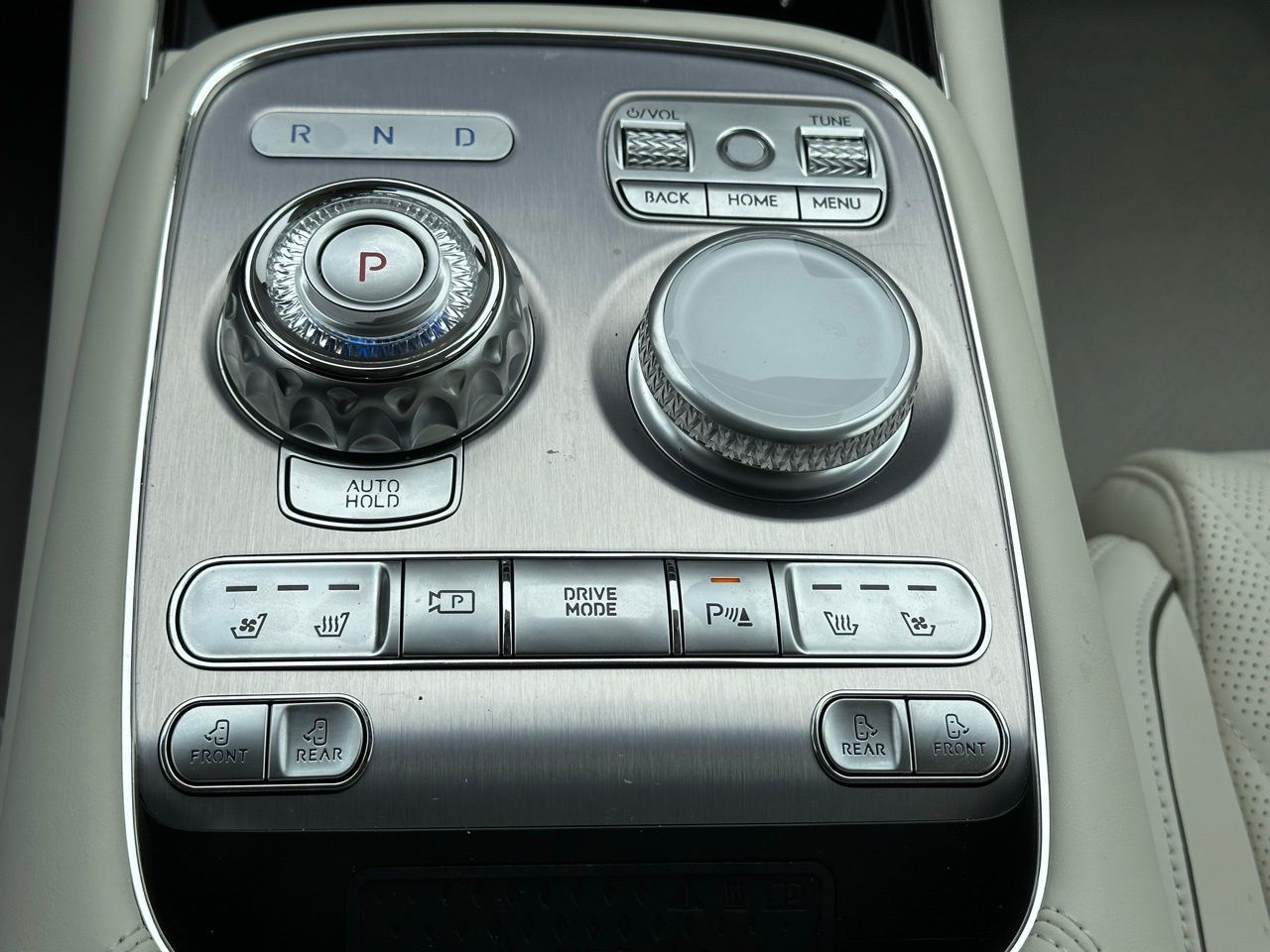 Used 2025 Vik Black Genesis 3.5T e-SC image 35