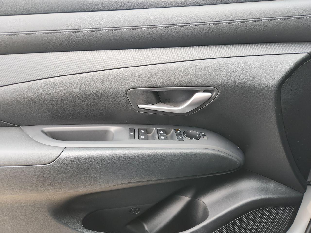 New 2026 R2T Silver Hyundai SEL FWD image 22